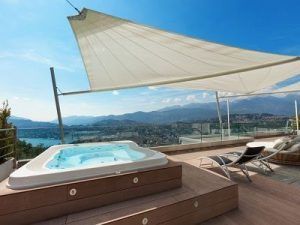 Jacuzzi